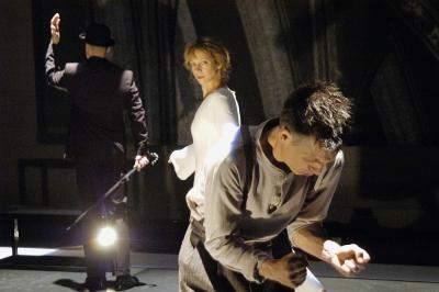 Stephen Webber, Ellen Lauren and Will Bond in "Death and the Ploughman" at the Wexner Center For The Arts, OSU, Columbus, OH, 2004
