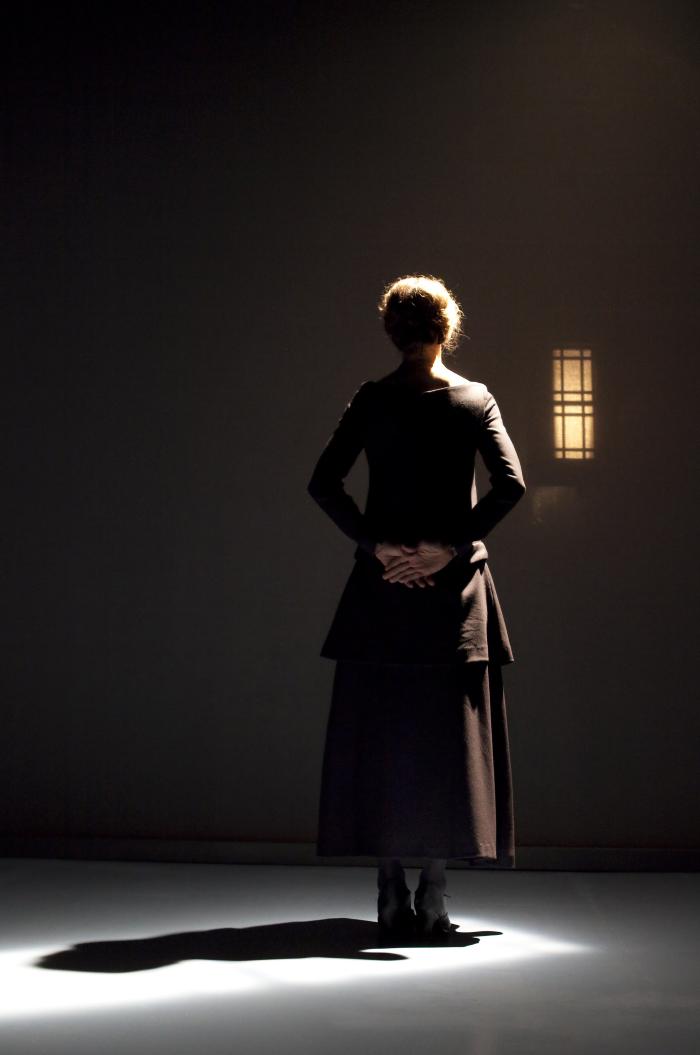 Ellen Lauren as Virginia Woolf in "Room" at the  Women's Project's Julia Miles Theater, New York, NY, 2011