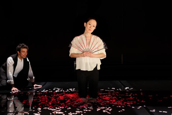 Gian-Murray Gianino and Akiko Aizawa in "Hanjo" at the Japan Society, New York, NY, 2017 